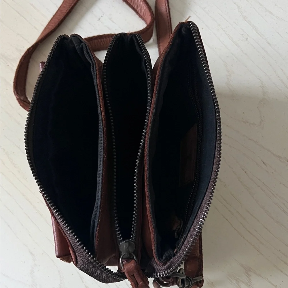 Harbour 2nd Brown Crossbody Bag - Picture 3 of 6